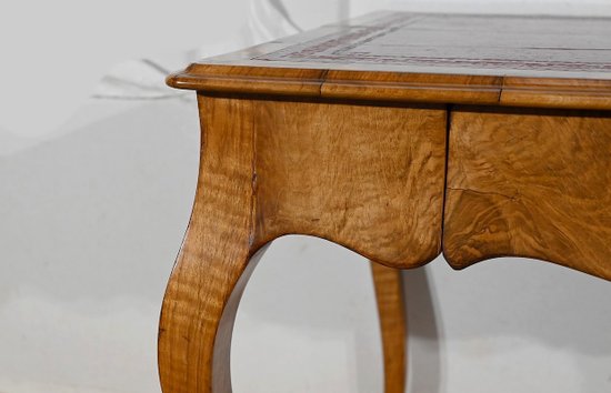 Walnut table and desk, Louis XV style - Mid 19th century