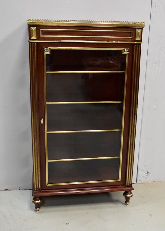 Small solid mahogany and veneered display case, Louis XVI style - Late 19th century