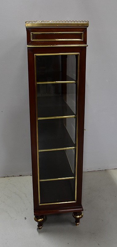 Small solid mahogany and veneered display case, Louis XVI style - Late 19th century