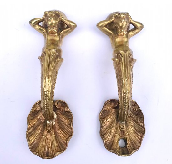 Rare Paire de poignée de porte en bronze château 