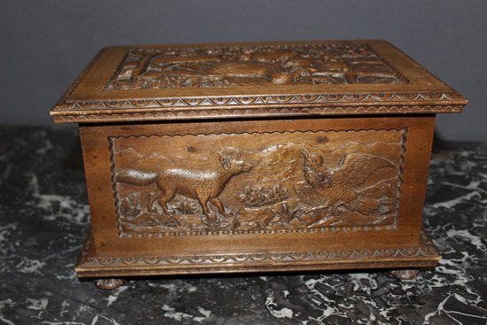 Walnut box with animals decoration end of XIX