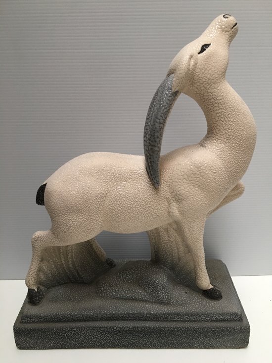 Soggetto antilope in ceramica Art Déco