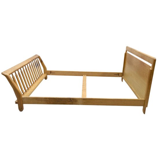 Oak Resting Bed 1950 By Guillerme Et Chambron