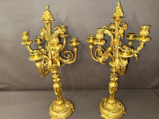 Pair of important candelabras in gilded bronze in the Louis XVI style from the 19th century Detailed after a model by Pierre Gauthier