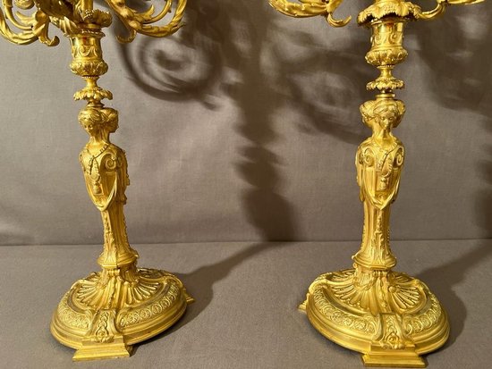 Pair of important candelabras in gilded bronze in the Louis XVI style from the 19th century Detailed after a model by Pierre Gauthier