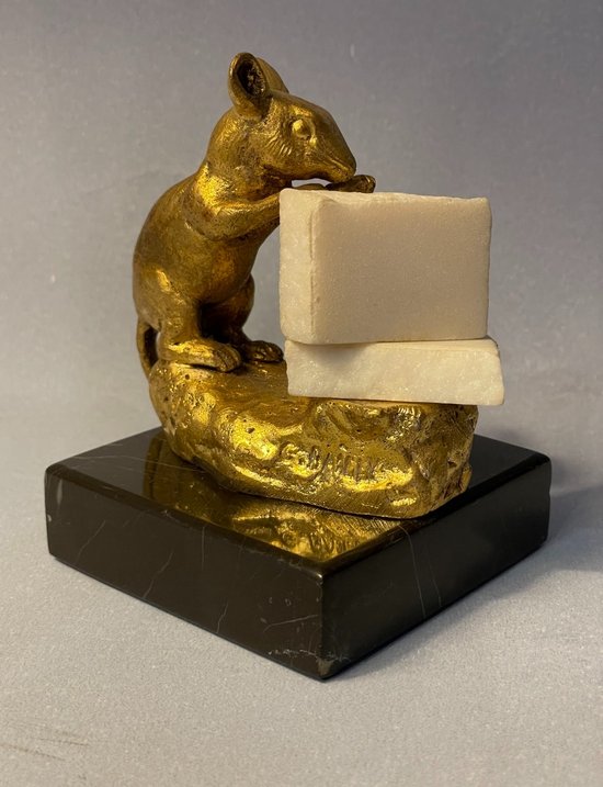 Gilt bronze ''Sugar mouse'' signed C. Bailly.