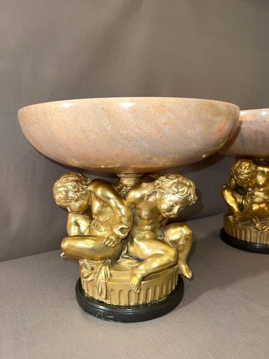 PAIR OF VERY RARE CUPS IN MARBLE AND GILDED BRONZE AFTER CLODION