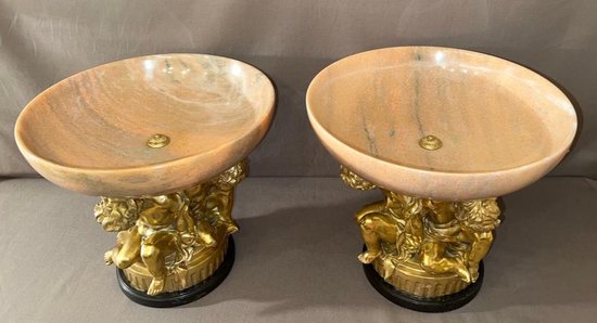 PAIR OF VERY RARE CUPS IN MARBLE AND GILDED BRONZE AFTER CLODION