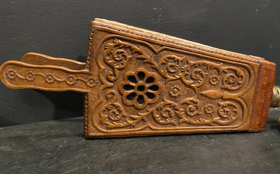 Carved wood bellows from the 18th century