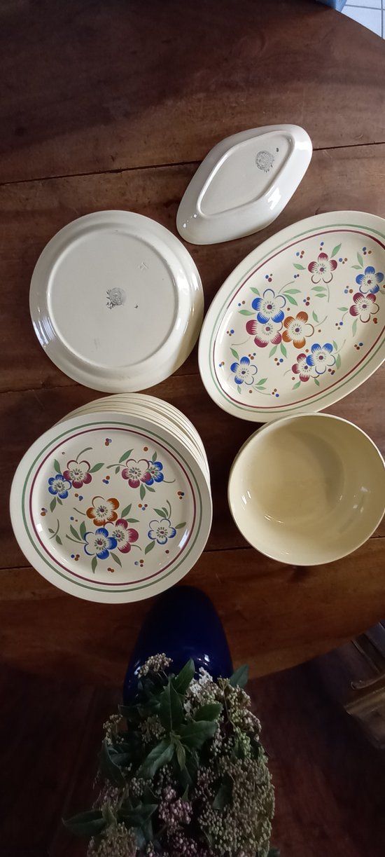 Tableware Boch La Louvière Belgium) art deco floral pattern