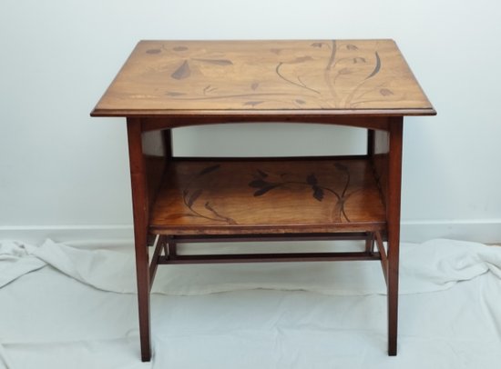 Table of living room with flaps in marquetry in the Gallé taste