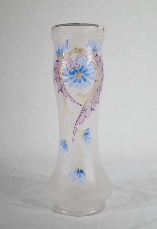 Fine Glass Vase - 1920