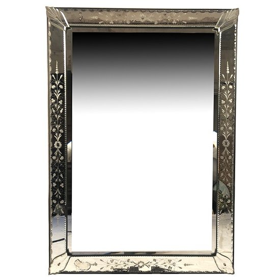 Large mirror of Venice with engraved decoration of flowers