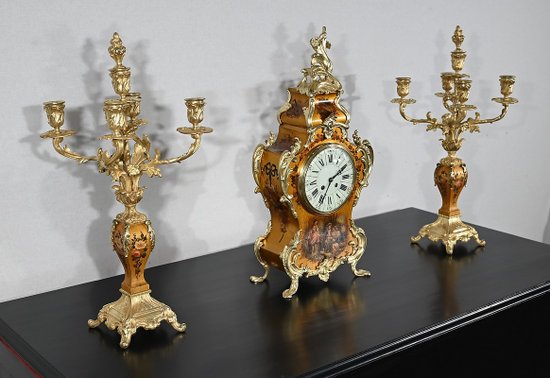 Important Gilded Bronze and Martin Varnish Mantel Set, Louis XV style - Mid 19th century