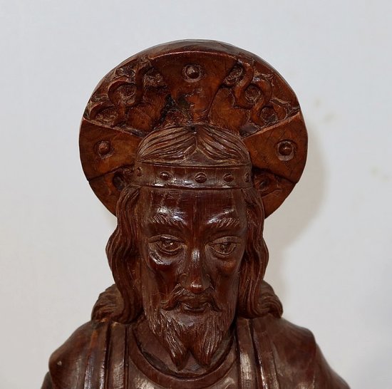 Important Statue of Christ in chestnut - End of XIXth century