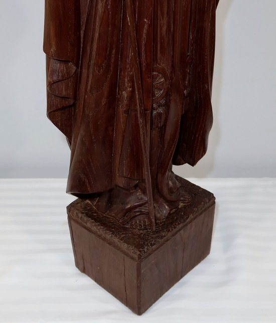 Important Statue of Christ in chestnut - End of XIXth century