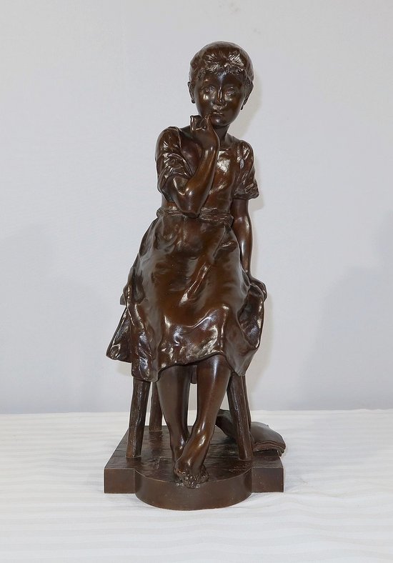 Bronzo "Ragazza seduta", di A. Massoulle - Fine XIX secolo