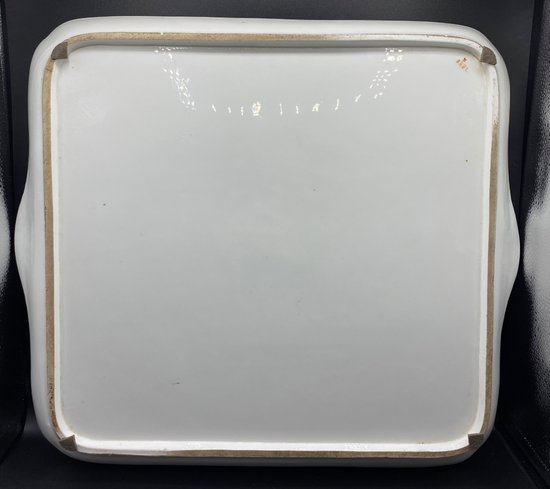 PORCELAIN TRAY ARMORIÉ XIXTH CENTURY