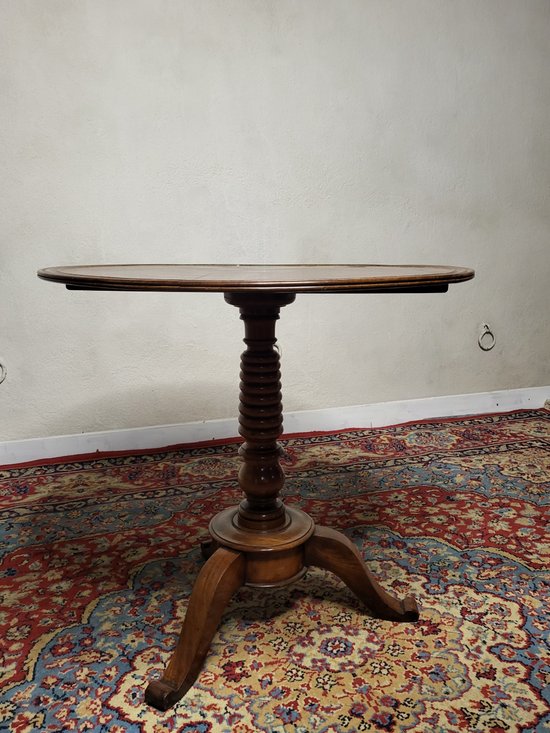 Louis Philippe mahogany pedestal table