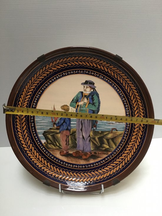 1930s Quimper earthenware dish