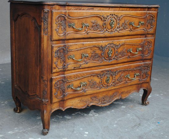 18th Century Walnut Crossbow Commode