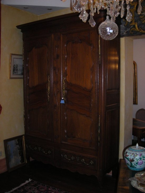 large Lorraine wardrobe