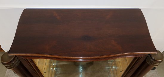 Showcase cabinet in Rio Rosewood, attributed to J. Leleu, Art Deco – 1940