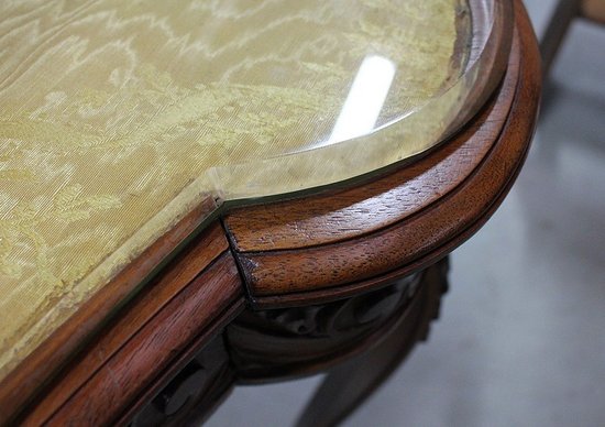 Atypical Rognon Dressing table in solid Walnut, Louis XVI style - Early XXth century