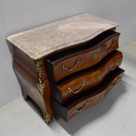 Chest of drawers in Blond Mahogany, Regency style - Mid 20th century