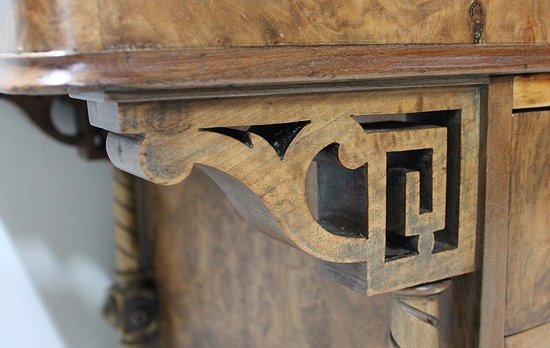 Small Davenport Walnut Desk, England, Victorian - 19th century