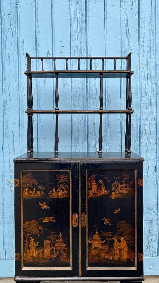 Small Chinese buffet, 19th century