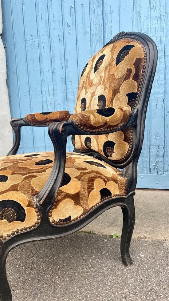 Pair Of La Reine Laquered Armchairs. Napoleon III, XIXth Century