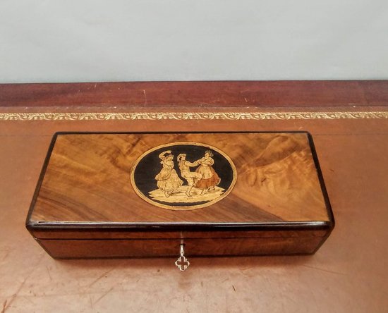 Inlaid box