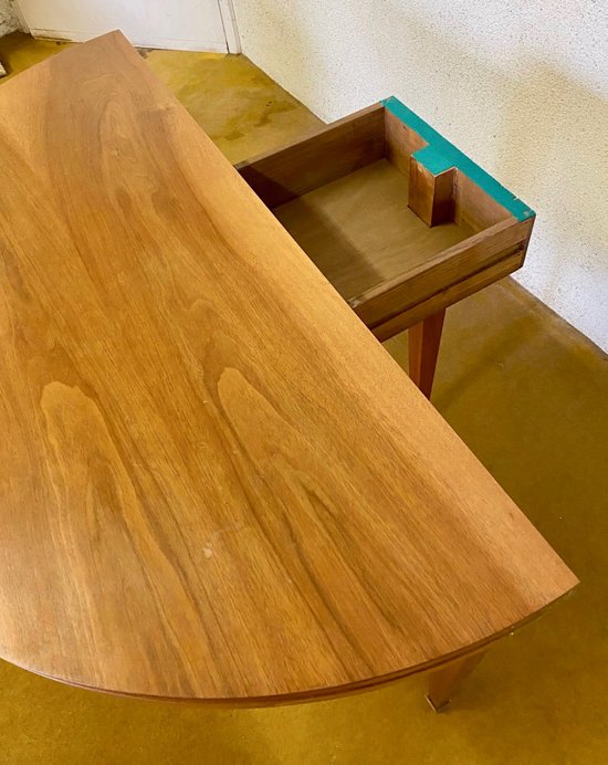 Half moon table