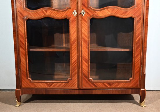 Bookcase in Rosewood and Indigenous, Louis XV period – 18th century