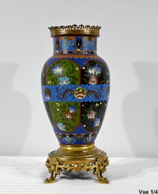 Vase in Gilt Bronze and Enamels - Late 19th Century