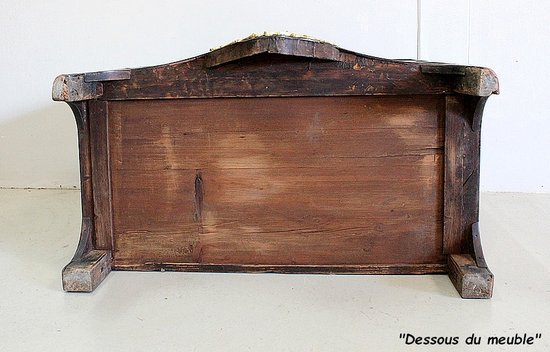 Petite Commode en Bois d’If et de Cormier, style Louis XIV – XVIIIe