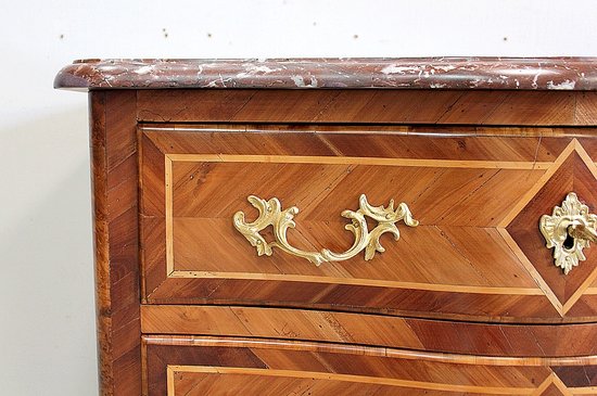 Petite Commode en Bois d’If et de Cormier, style Louis XIV – XVIIIe