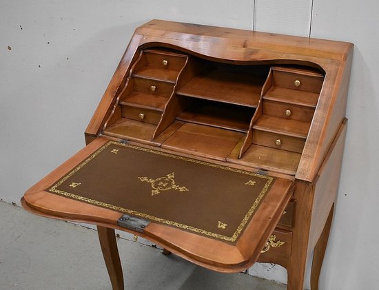 Petit Bureau de Pente en Merisier, style Louis XV - Fin XIXe