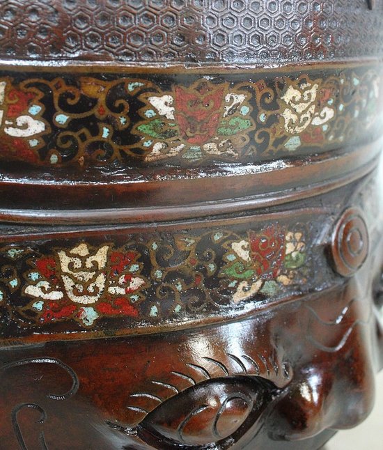 Important Vase Cloisonné en Cuivre, origine Chine – Fin XIXe