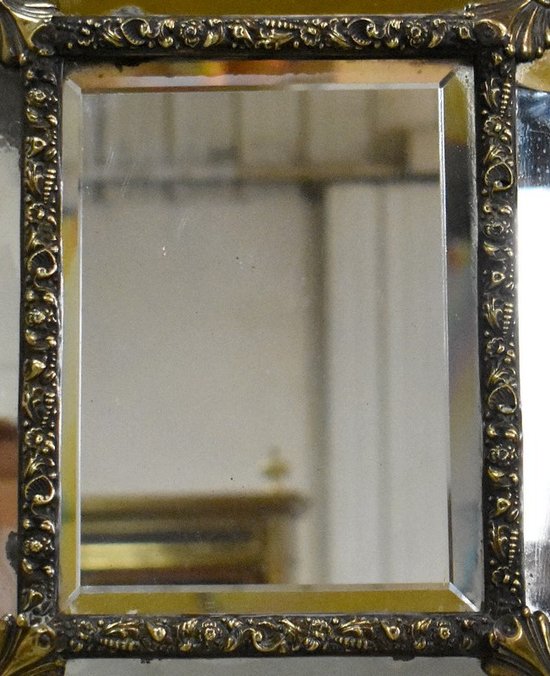 Petit Miroir en Laiton Repoussé, style Louis XIV, époque Napoléon III – XIXe