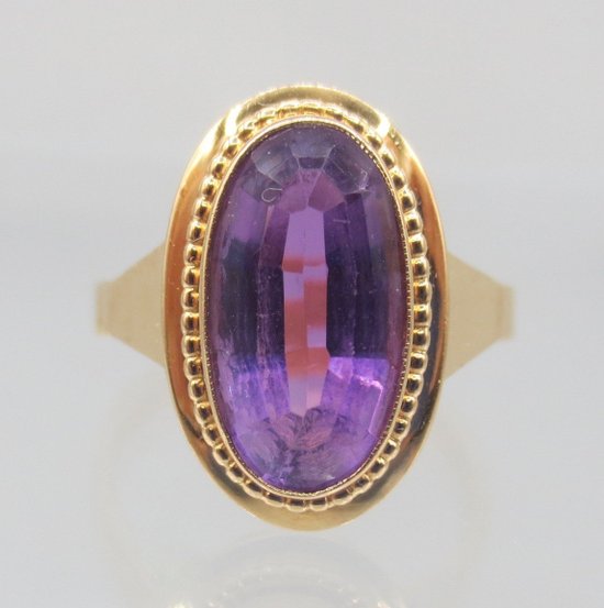 Ring, Gold And Amethyst.