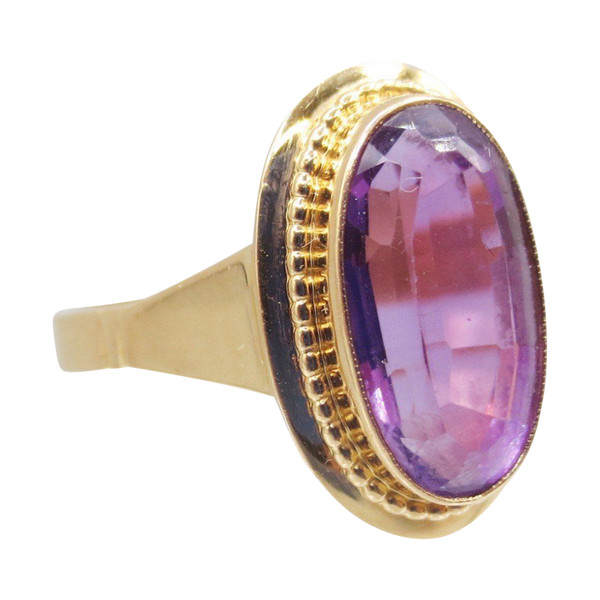 Ring, Gold And Amethyst.