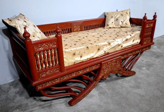 Barbed Bench in Teak, China - Late 19th Century