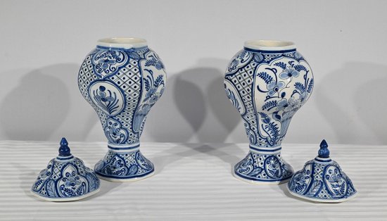 Paire de Vases en Faïence de Delft – Début XXe