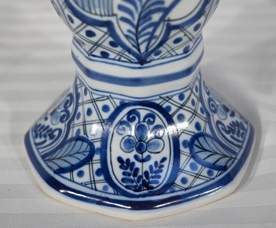 Paire de Vases en Faïence de Delft – Début XXe