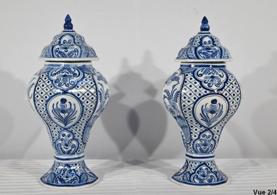 Paire de Vases en Faïence de Delft – Début XXe