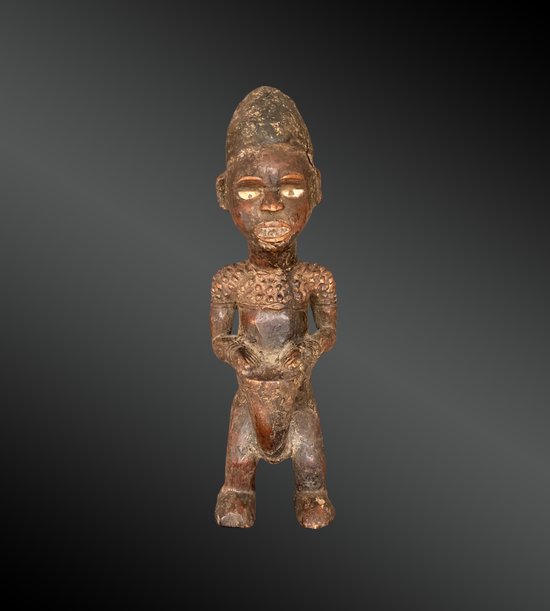 STATUETTE mit Darstellung einer TAMBOURINARY Kongo-Kultur, Demokratische Republik Kongo Erste Hälfte des 20. Jahrhunderts