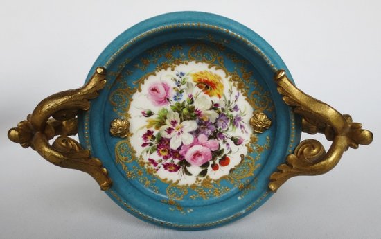 Cassolette En Porcelaine, Attribuées à Jacob Petit.