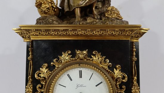 Marble and bronze clock, Louis XVI style, Restoration period - Early 19th century